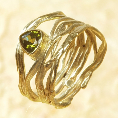 prsteny - P 44 - Prsten: zlato, zirkon